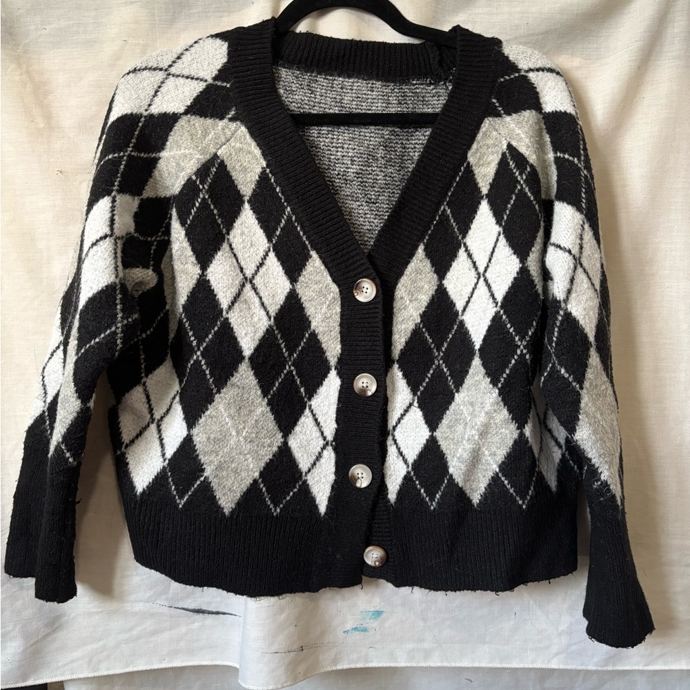 Argyle Pattern Black and White Sweater